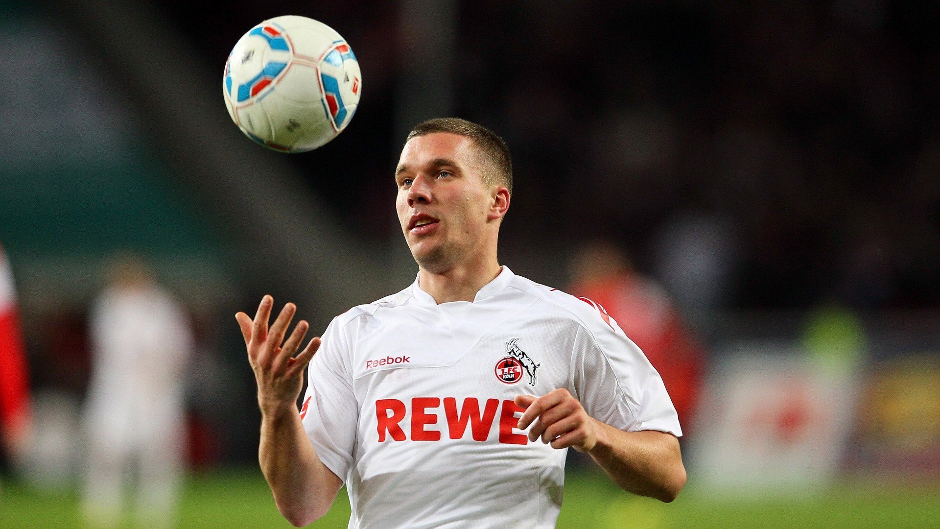 CS2火力全开枪战操作极致精彩，csgo开枪火焰参数