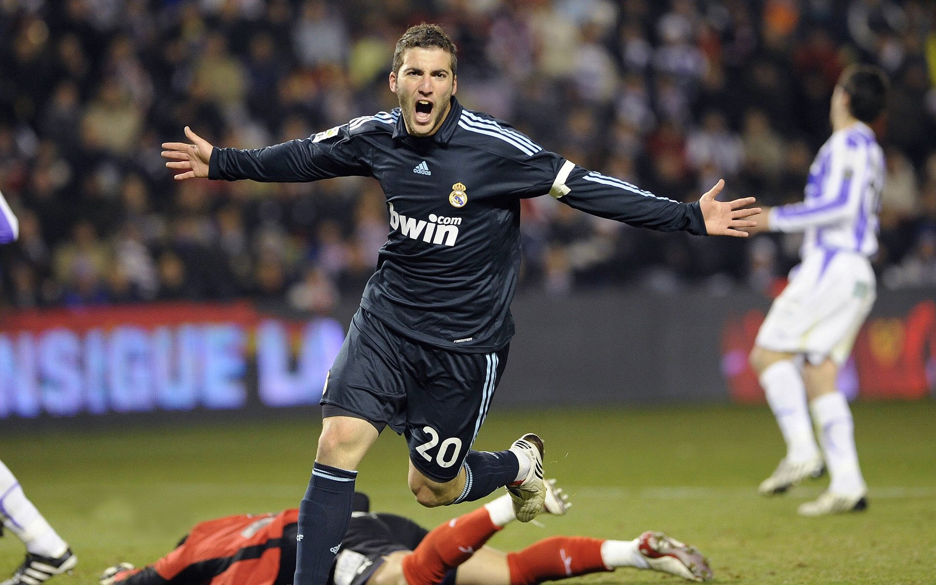 帕金斯:可以肯定地说,东契奇里夫斯是目前联盟最强双人组,东契奇绝杀排行